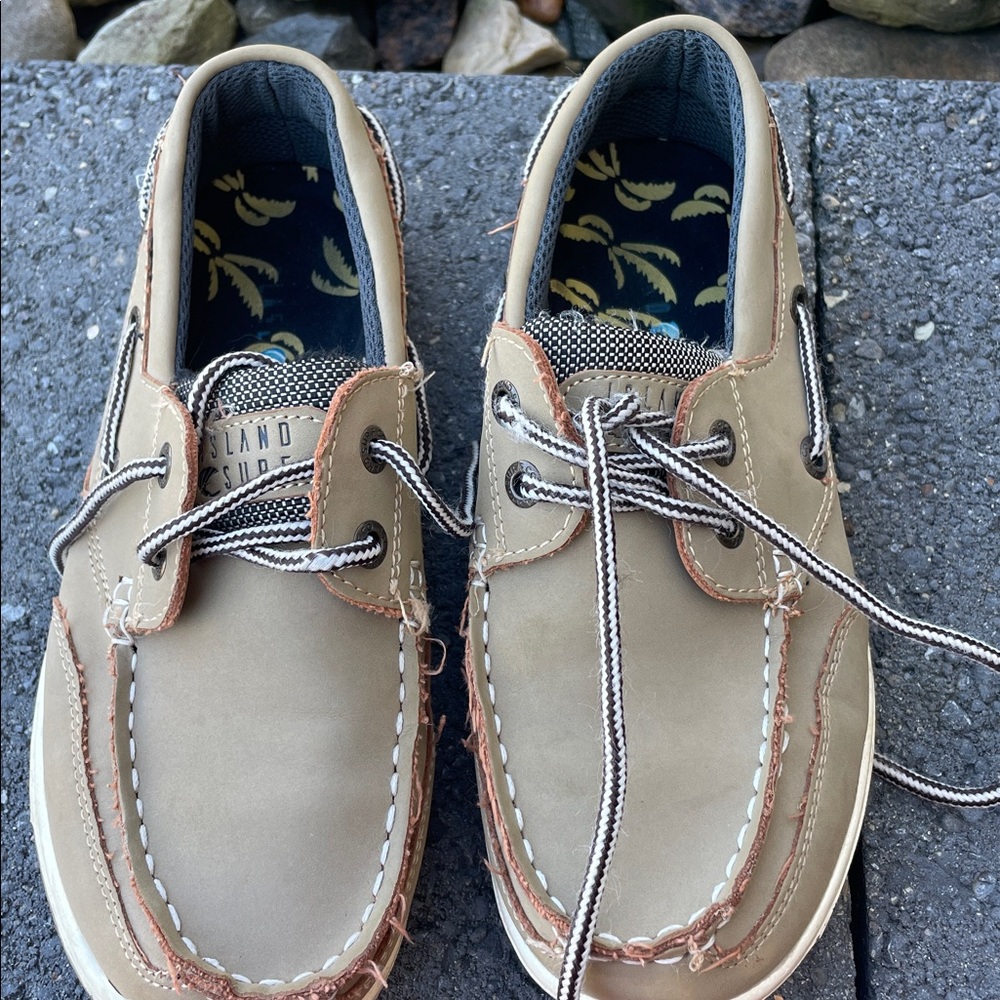 Island Surf Tan Top Sliders Boys Size 3